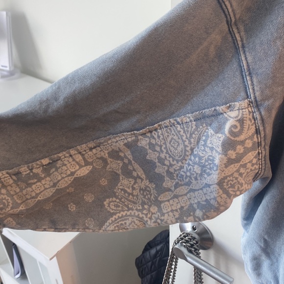 Z Supply pull over - Picture 3 of 3